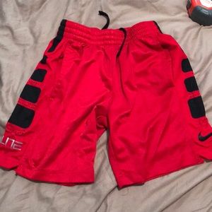 Nike boys Red Elite Small shorts